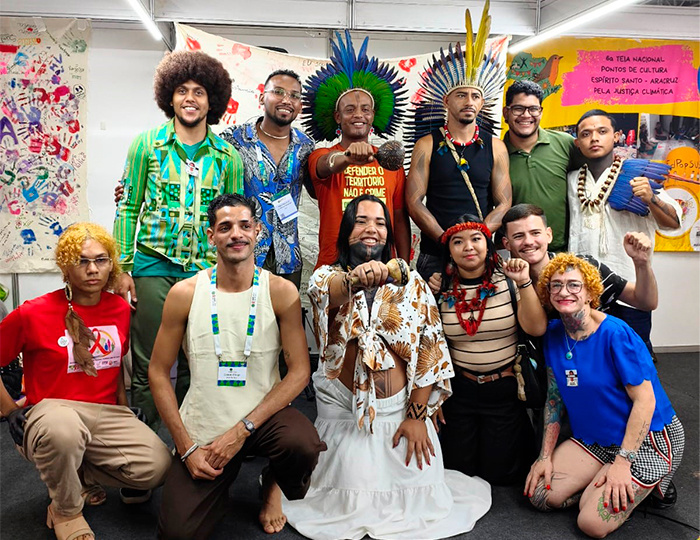 Integrantes da Sociedade Civil durante a 26ª Conferência Internacional de Aids 2026 reforçam a defesa do acesso universal às novas tecnologias de prevenção e tratamento do HIV.